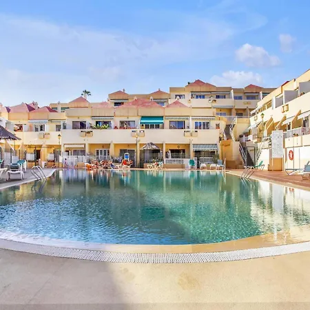 Fanabe Beach, Beaches At 400 M, 2 Terraces 아데제